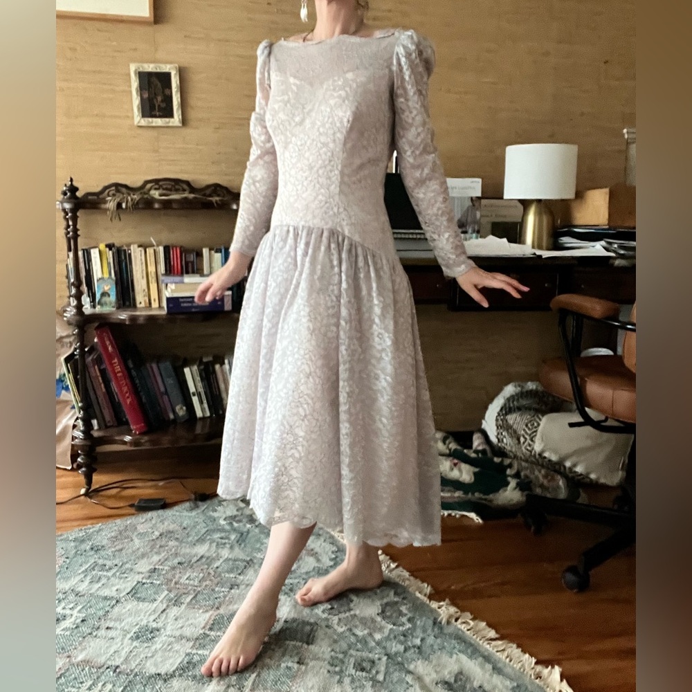 Vintage 80s Lavender Silver Lace Drop waist Dress Sweetheart Neckline Size M